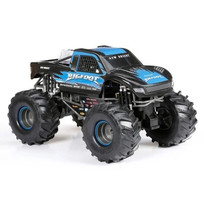 New Bright RC 1:10 Scale FF USB Monster Truck - Bigfoot - Black 3 New Bright RC 1:10 Scale FF USB Monster Truck - Bigfoot - Black - Image 3