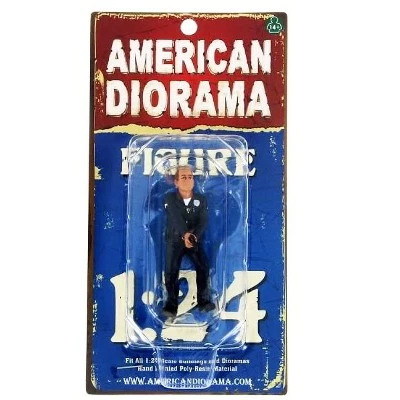 Police Officer III Figurine for 1/24 Scale Models by American Diorama 2 Police Officer III Figurine for 1/24 Scale Models by American Diorama - Image 2