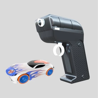 Skullduggery Tracer Racer RC Car and Controller - White 1 Skullduggery Tracer Racer RC Car and Controller - White