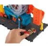 Hot Wheels City Super Twist Tire Shop Playset