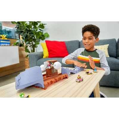 Hot Wheels Mario Kart Boo's Spooky Sprint Trackset 1 Hot Wheels Mario Kart Boo's Spooky Sprint Trackset