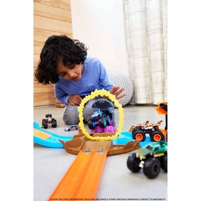 Hot Wheels Monster Trucks Ultimate Smash Pack Trackset 1 Hot Wheels Monster Trucks Ultimate Smash Pack Trackset