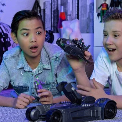 Batman Batmobile and Batboat 2-in-1 Transforming Vehicle 4 Batman Batmobile and Batboat 2-in-1 Transforming Vehicle - Image 4