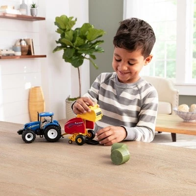 ERTL 1/32 New Holland T6.180 with Roll-Belt 560 Round Baler13966 2 ERTL 1/32 New Holland T6.180 with Roll-Belt 560 Round Baler13966 - Image 2