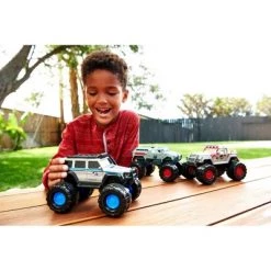 Matchbox Jurassic World 1:24 Scale Trucks '14 Mercedes-Benz G 550 Vehicle