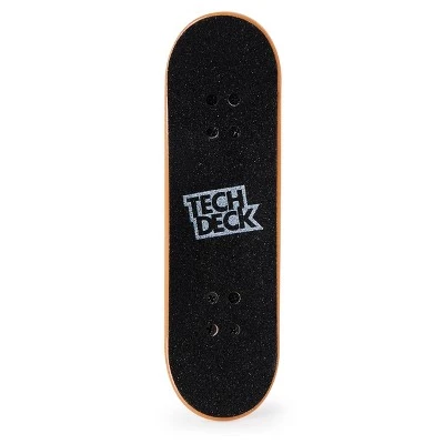 Tech Deck DLX Pro 10-Pack of Collectible Fingerboards, For Skate Lovers Age 6 and up 3 Tech Deck DLX Pro 10-Pack of Collectible Fingerboards, For Skate Lovers Age 6 and up - Image 3